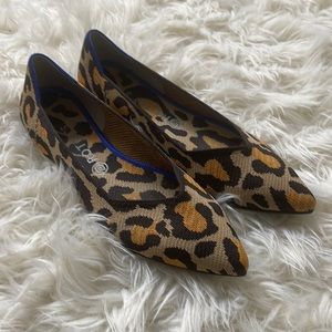 Rothy’s Big Cat Point Size 12